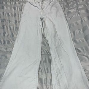 Size: XS Color: White